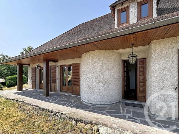 Maison à vendre  7 pièces - 180 m 2   RIOM  - 63