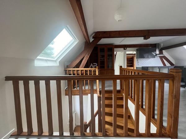 "Voisins-le-Bretonneux Village" - "Comme une maison" bel appartement de 4 pièces de 66 m² ! Loyer 1 471.07 €/mois charges comprises **  - Référence  21436