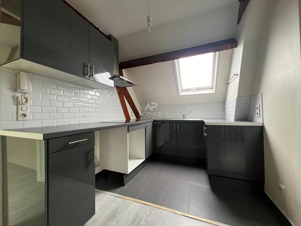 "Voisins-le-Bretonneux Village" - "Comme une maison" bel appartement de 4 pièces de 66 m² ! Loyer 1 471.07 €/mois charges comprises **  - Référence  21436