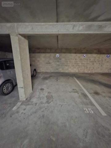 Garage - Parking à louer à Rennes en Ille-et-Vilaine (35000), ref : 006/2158   
RENNES-CENTRE MAIRIE