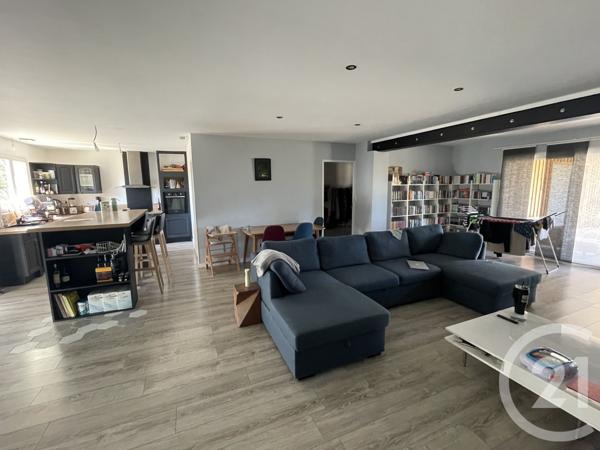Maison à vendre  6 pièces - 161,35 m 2   COUTRAS  - 33