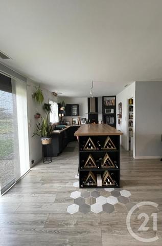 Maison à vendre  6 pièces - 161,35 m 2   COUTRAS  - 33