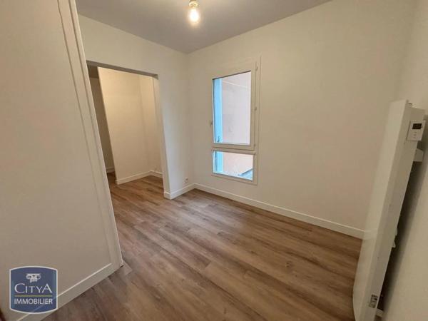 Appartement à louer 2 pièces 58m² Le Mans (72000)