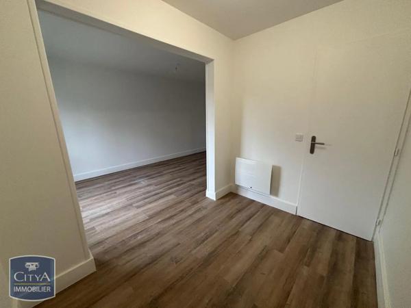 Appartement à louer 2 pièces 58m² Le Mans (72000)