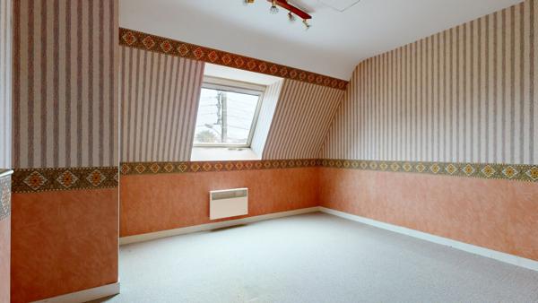 Rennes (35000) Quartier Saint Hélier - Maison 7 pièces (4 chambres et bureau) avec jardin.