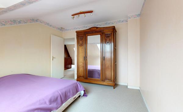 Rennes (35000) Quartier Saint Hélier - Maison 7 pièces (4 chambres et bureau) avec jardin.