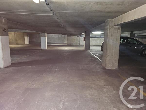Parking à vendre  12 m2 IVRY SUR SEINE - 94