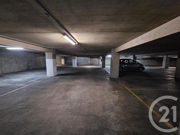 Parking à vendre  12 m2 IVRY SUR SEINE - 94