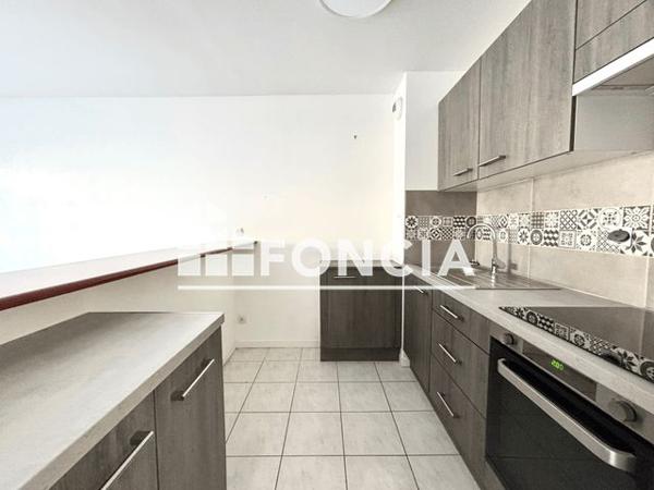 Location Appartement 2 pièces 44.5 m² - RUE PIERRETTE Jonzac 17500