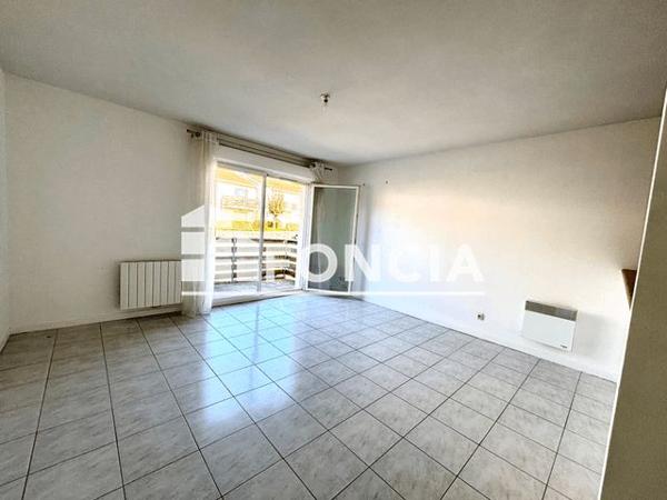 Location Appartement 2 pièces 44.5 m² - RUE PIERRETTE Jonzac 17500