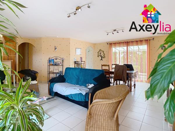 Mably (42300) A VENDRE - MABLY - MAISON DE PLAIN-PIED DE 2005 AVEC 3 CHAMBRES, GARAGE ET TERRAIN