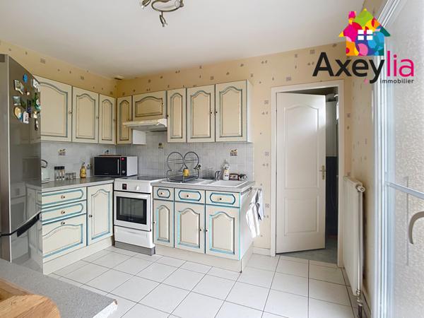 Mably (42300) A VENDRE - MABLY - MAISON DE PLAIN-PIED DE 2005 AVEC 3 CHAMBRES, GARAGE ET TERRAIN