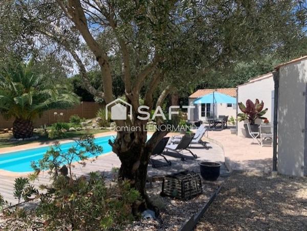 Rare Villa avec piscine de 205m2 à 50m de la plage