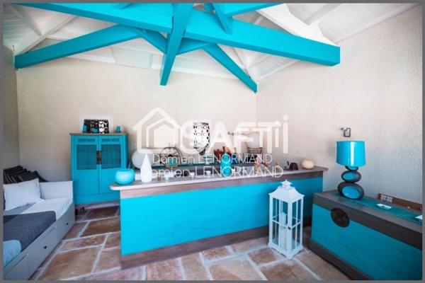 Rare Villa avec piscine de 205m2 à 50m de la plage