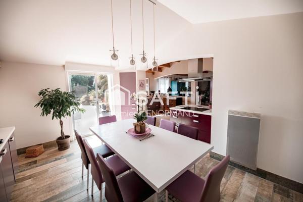 Rare Villa avec piscine de 205m2 à 50m de la plage