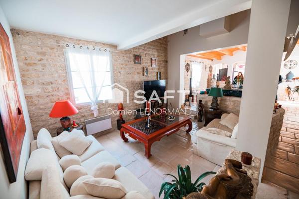 Rare Villa avec piscine de 205m2 à 50m de la plage