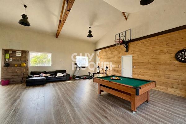 Maison à vendre à Andilly - 8 pièces, piscine, grand terrain