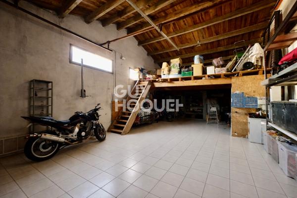 Maison à vendre à Andilly - 8 pièces, piscine, grand terrain