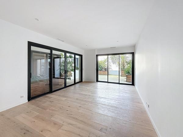 Appartement F6 à vendre  5 pièces - 178 m2 ARCACHON - 33
