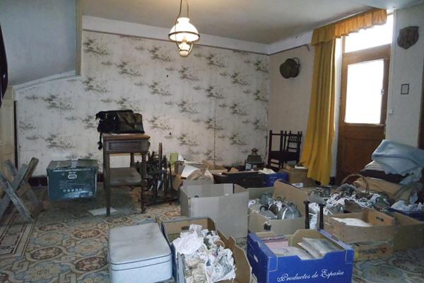 SAINTE SOLANGE IMMEUBLE A RENOVER DE 140M²