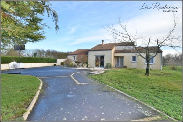 Maison à vendre 5 pièces proche de MONTAIGU VENDEE (85)