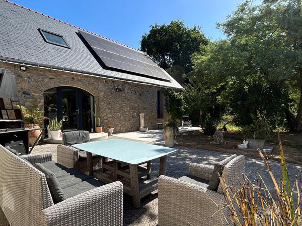 Longère en pierre de 330 m2
