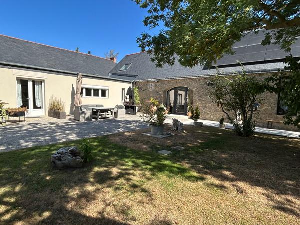 Longère en pierre de 330 m2