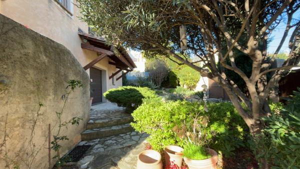 Maison Allauch 7 pièce(s) 187 m2