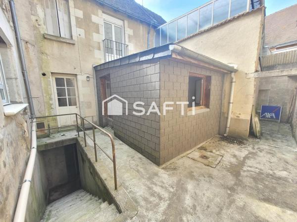 IMMEUBLE pour commerce et/ou habitation + cour