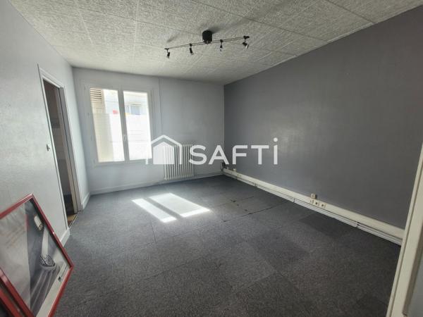 IMMEUBLE pour commerce et/ou habitation + cour