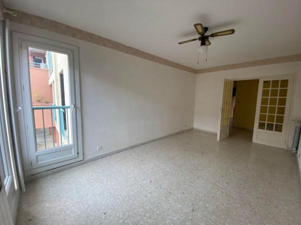 PROCHE ALLEE D'IENA T3 AVEC BALCON ET GARAGE