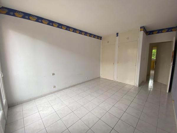 PROCHE ALLEE D'IENA T3 AVEC BALCON ET GARAGE