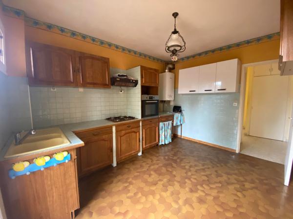 PROCHE ALLEE D'IENA T3 AVEC BALCON ET GARAGE
