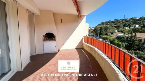 Appartement T3 à vendre  3 pièces - 60 m 2   COGOLIN  - 83