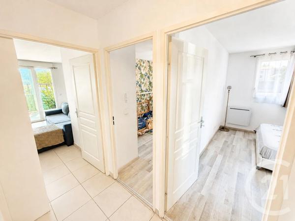 Appartement T3 à vendre  3 pièces - 60 m 2   COGOLIN  - 83