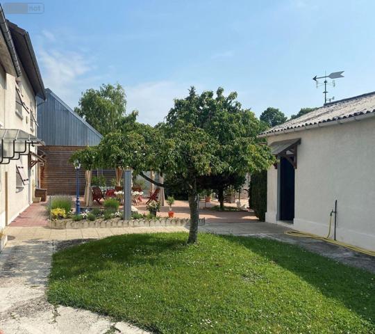 Maison rurale à vendre à Arcis-sur-Aube dans l'Aube (10700), ref : 1006918