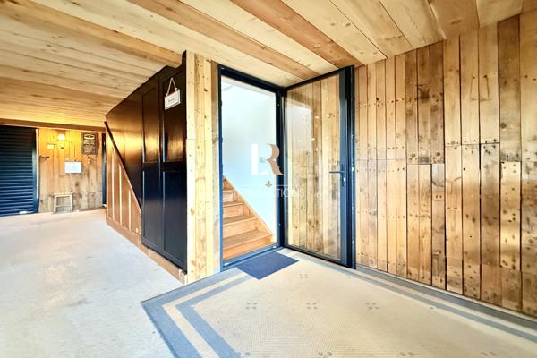 La Rochelle (17000) La Genette - Maison de Plain-pied avec quadruple garage et appartement T3