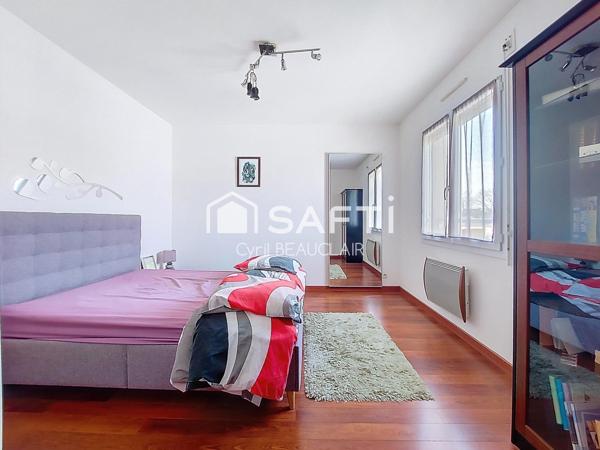 Maison 4 pièces 3 chambres, Sainte-Pazanne Bourg