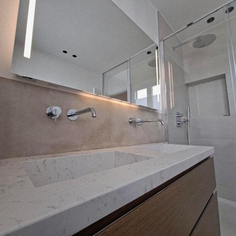 Grand F2 Parfait Etat au soleil étage élevé deux balcons