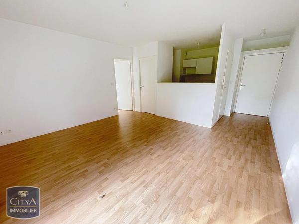 Appartement à louer 2 pièces 40.58m² Maubeuge (59600)