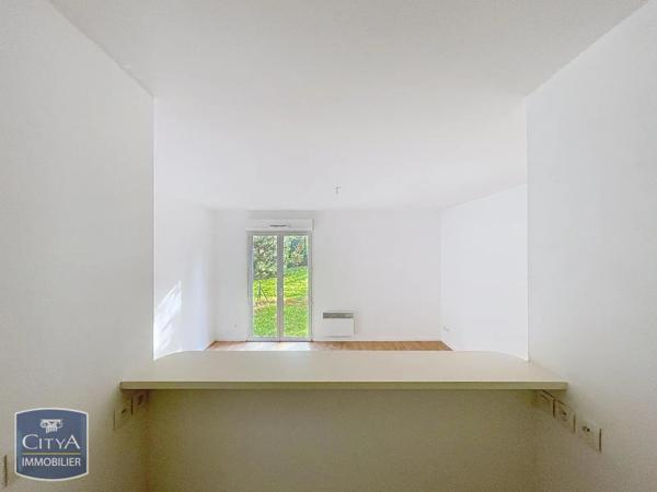 Appartement à louer 2 pièces 40.58m² Maubeuge (59600)
