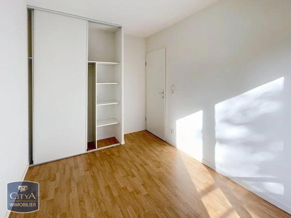 Appartement à louer 2 pièces 40.58m² Maubeuge (59600)
