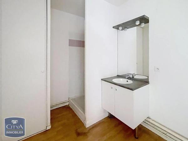 Appartement à louer 2 pièces 40.58m² Maubeuge (59600)