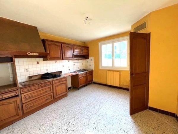 Maison à vendre 6 pièces SAINTES (17)