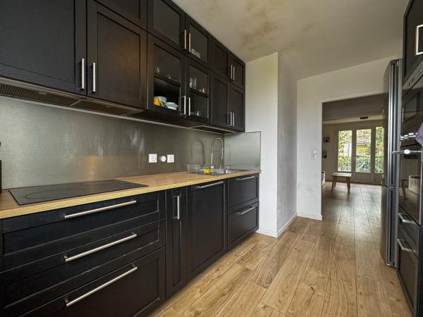 Appartement T4 81m² avec balcon et garage