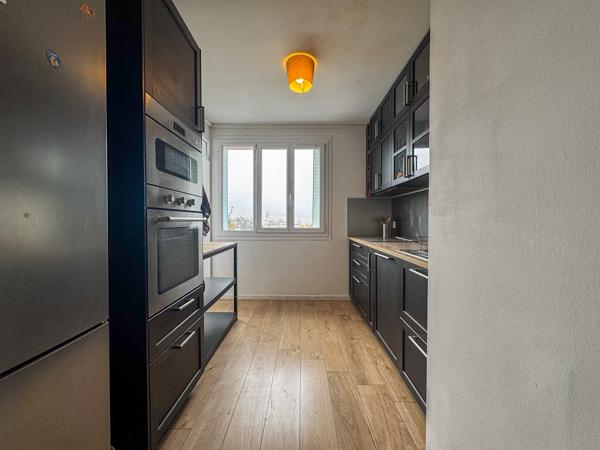Appartement T4 81m² avec balcon et garage