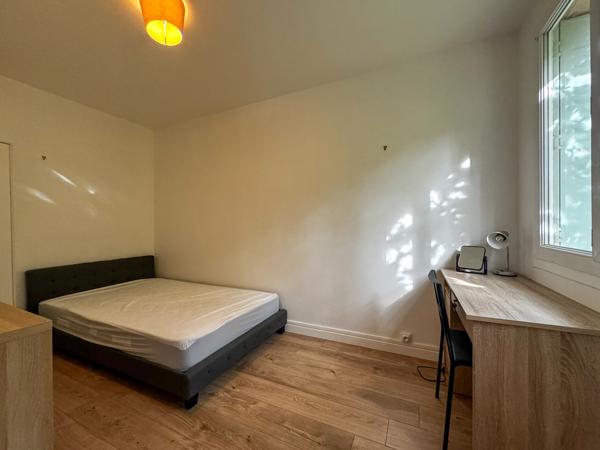 Appartement T4 81m² avec balcon et garage