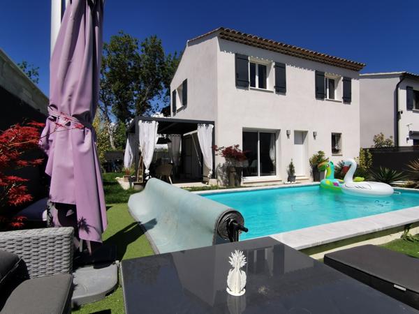 15 min d'Aix-en-Provence, Villa T4 avec piscine à Meyrargues