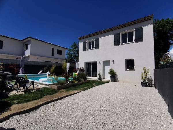 15 min d'Aix-en-Provence, Villa T4 avec piscine à Meyrargues