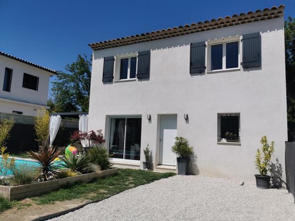 15 min d'Aix-en-Provence, Villa T4 avec piscine à Meyrargues